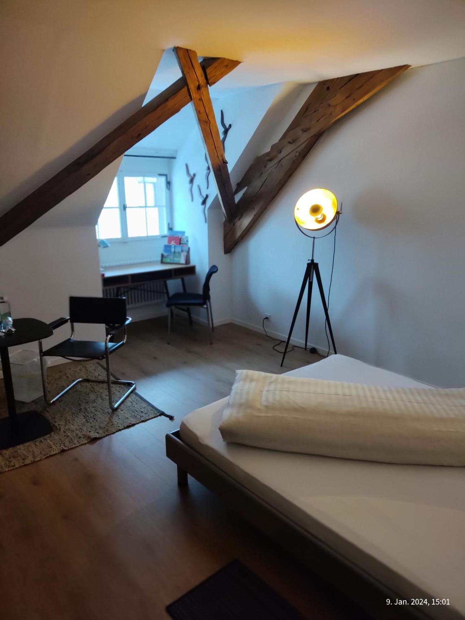 Gasthaus "Hotel Hirschen" Beromunster Bagian luar foto