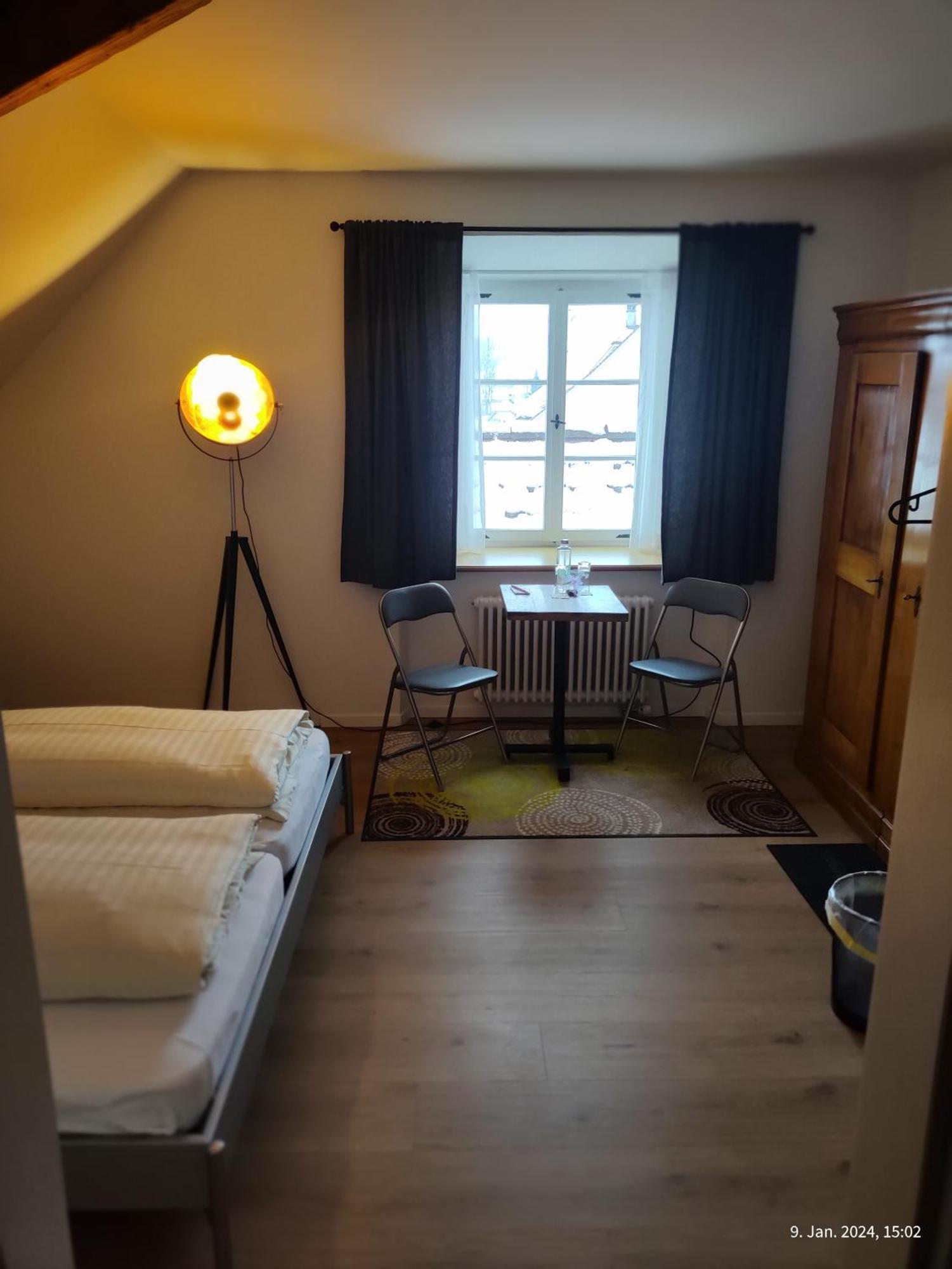 Gasthaus "Hotel Hirschen" Beromunster Bagian luar foto