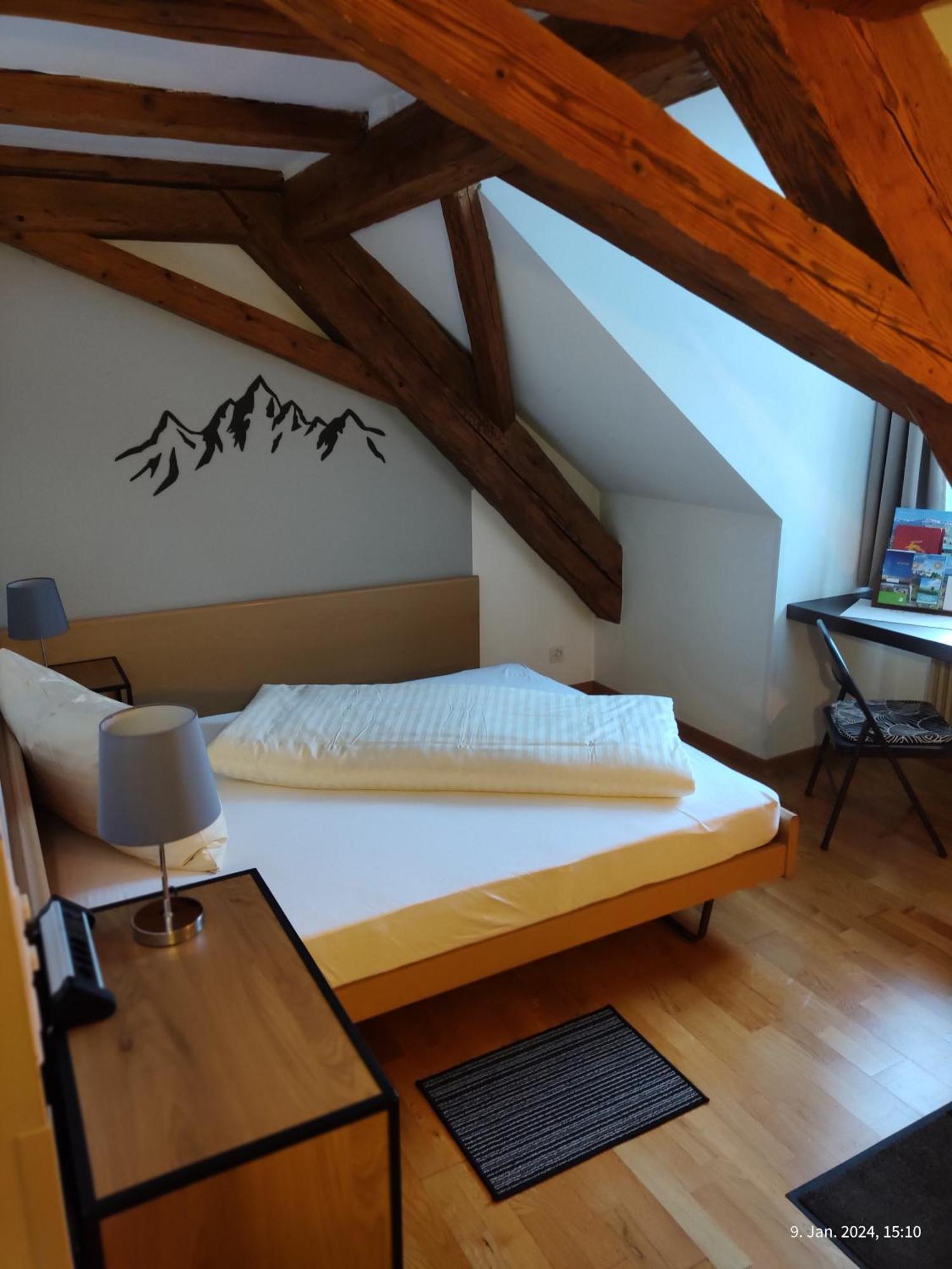Gasthaus "Hotel Hirschen" Beromunster Bagian luar foto